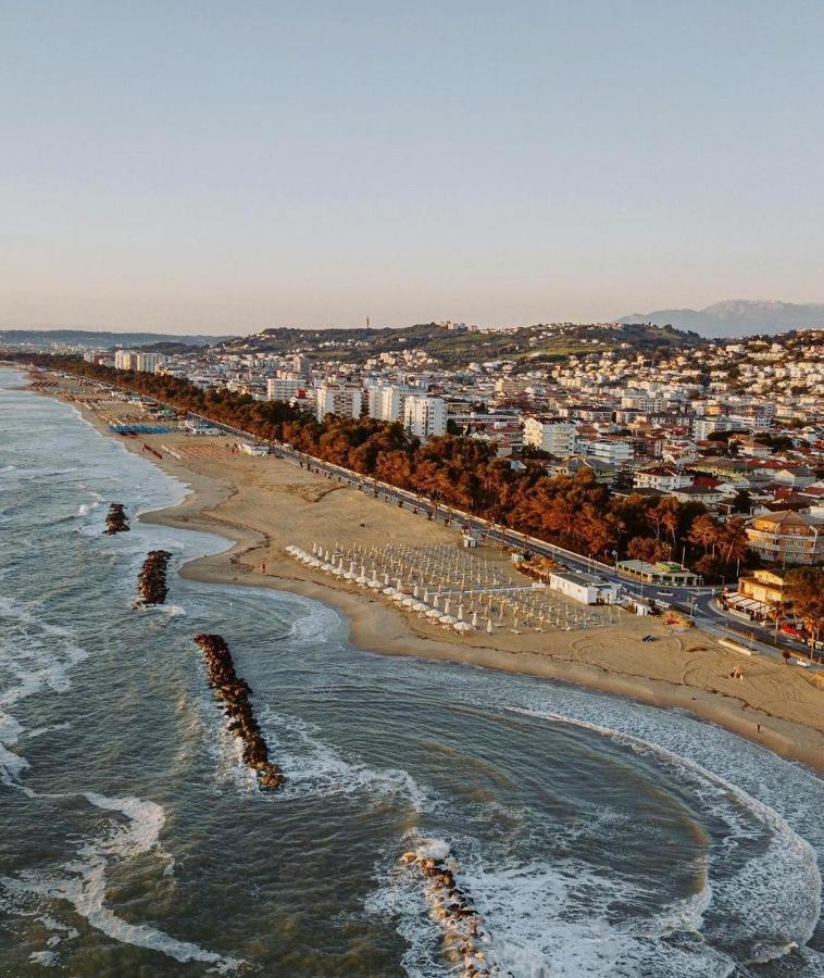 La Dimora Degli Artisti Panzió Pescara Kültér fotó